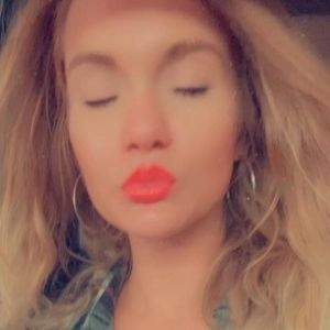 Meet your Posher, Kady